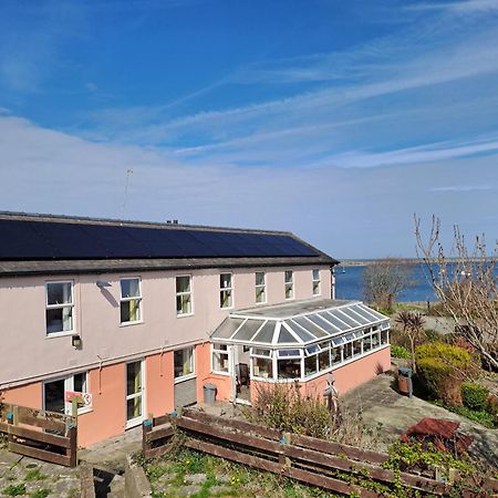 Boathouse Hotel Холихед Экстерьер фото