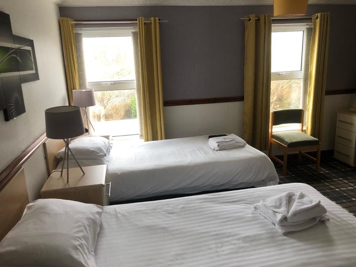 Boathouse Hotel Холихед Экстерьер фото